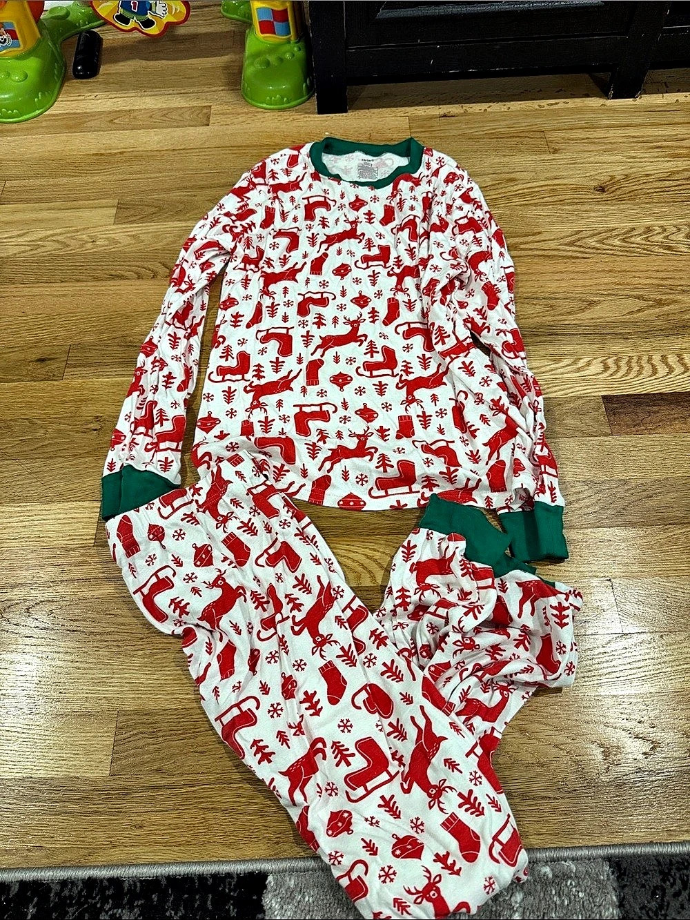 Carter's Holiday Pajama Set Men’s size Large